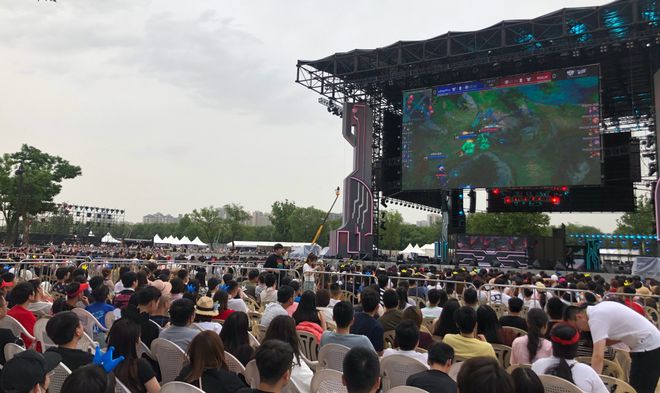 在这样一个